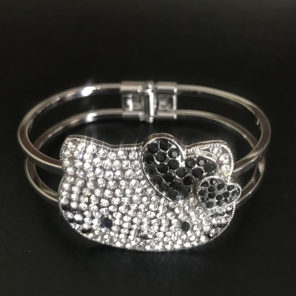 Hello Kitty Crysta Bracelet Black - Picture 1 of 2